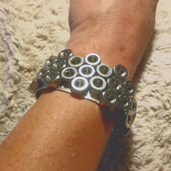 Cool Silver Nuts Bracelet Different Mens - Picture 1 of 16